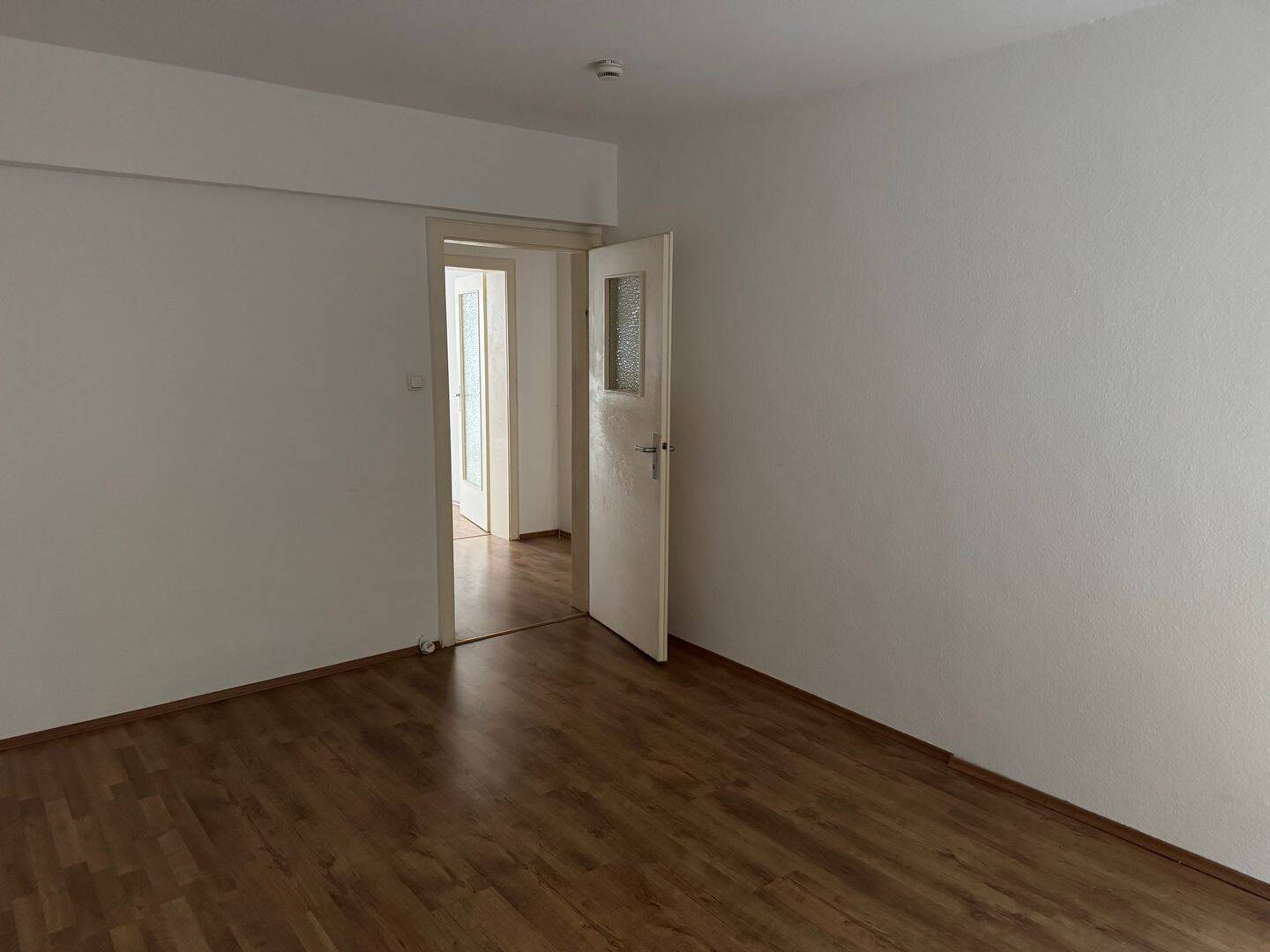 Heimeliges, kleines Nest sucht neuen Hausherrn ! – Wiesbaden – Vorschaubild 9