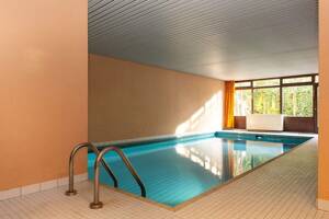 Charaktervolle Villa mit Schwimmbad und 390 m² zum Wohnen auf großzügigem Grundstück in Bestlage – 85567 Grafing – Vorschaubild 8