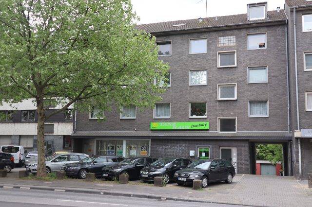 Renovierte 2-Zimmer-DG-Wohnung Nähe City und Innenhafen