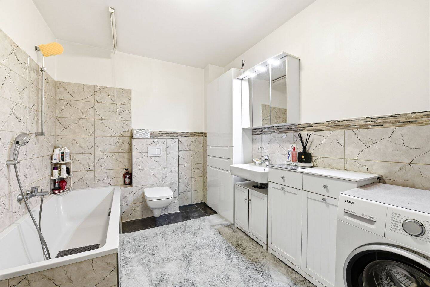 Vermietete, großzügige 4-Zimmer-Wohnung mit Balkon und Loggia – Hamburg – Vorschaubild 8