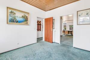 Mehrfamilienhaus mit Büro, Wohnungen, Lager und großer Doppelgarage, für Anleger & Eigennutzer – 28237 Bremen – Vorschaubild 6