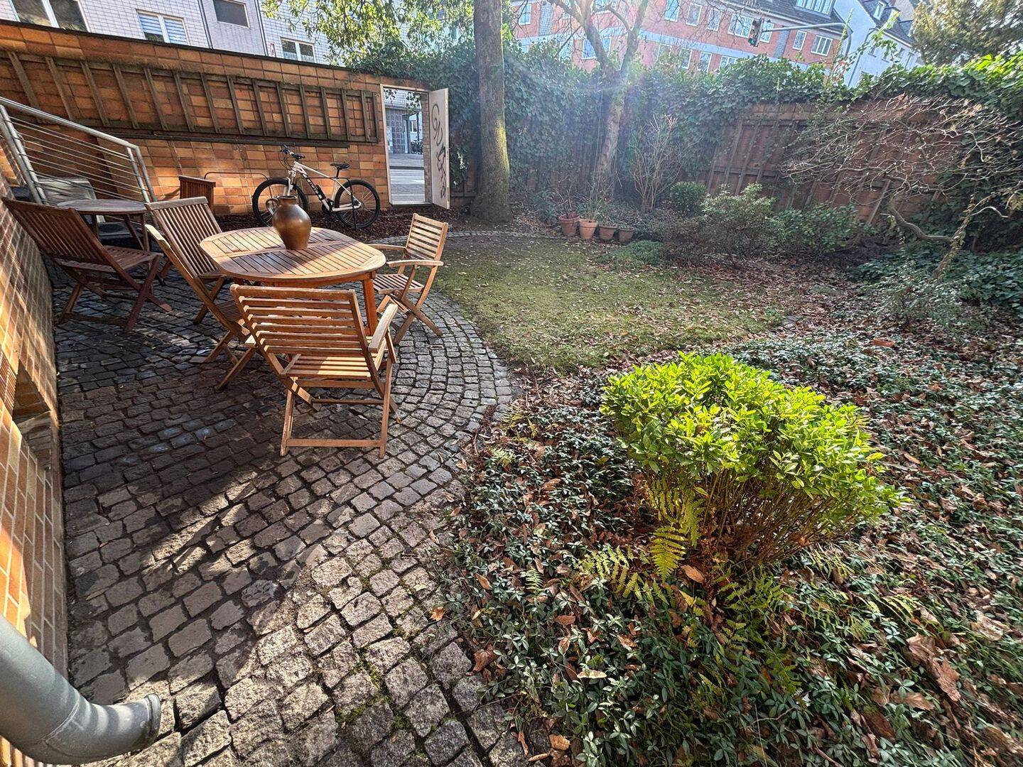 4er WG mit riesen Garten - Am Rhein/Direkt bei den Kranhäusern! – Köln – Vorschaubild 5