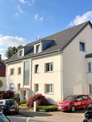 Modernisierte 3-Zimmer-Wohnung mit neuem Südwestbalkon in grüner Lage