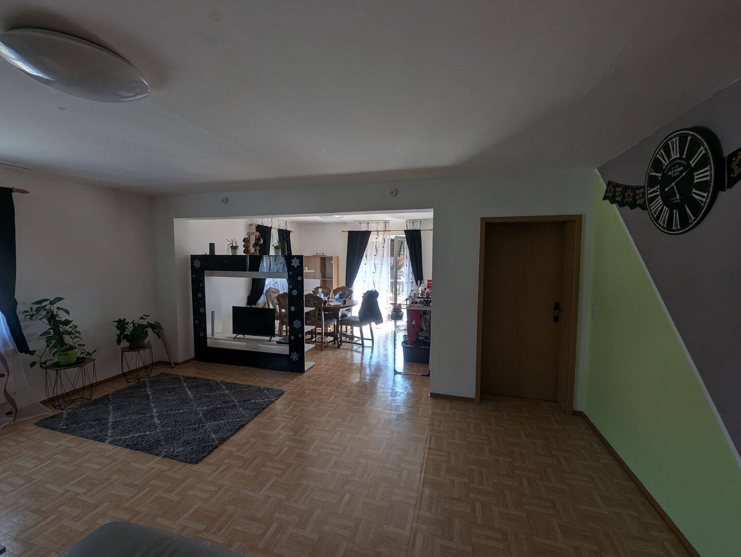 geräumige 3-ZimmerEtagenwohnung mit Balkon Garten Garage – Ergersheim – Vorschaubild 4