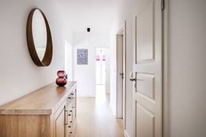 Modernes Penthouse mit Dachterrasse, Licht und Linie – 22455 Hamburg – Vorschaubild 2