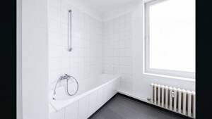 Bezugsfrei in Toplage in Friedrichshain: Helle 2-Zimmer-Altbauwohnung mit Tageslichtbad – 10249 Berlin – Vorschaubild 7