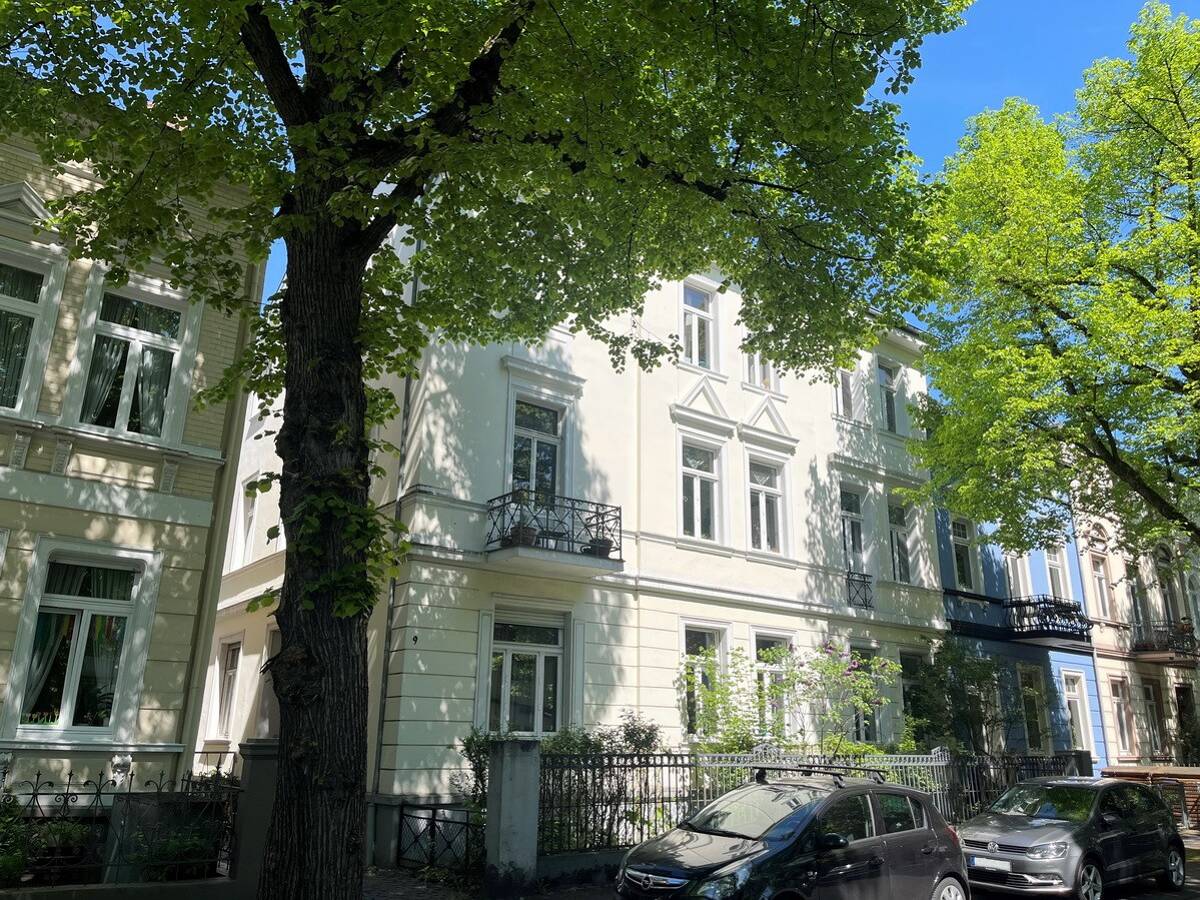 Dreiparteienhaus aus der Gründerzeit im Villenviertel Bad Godesberg! – 53173 Bonn – Bild 1 von 9