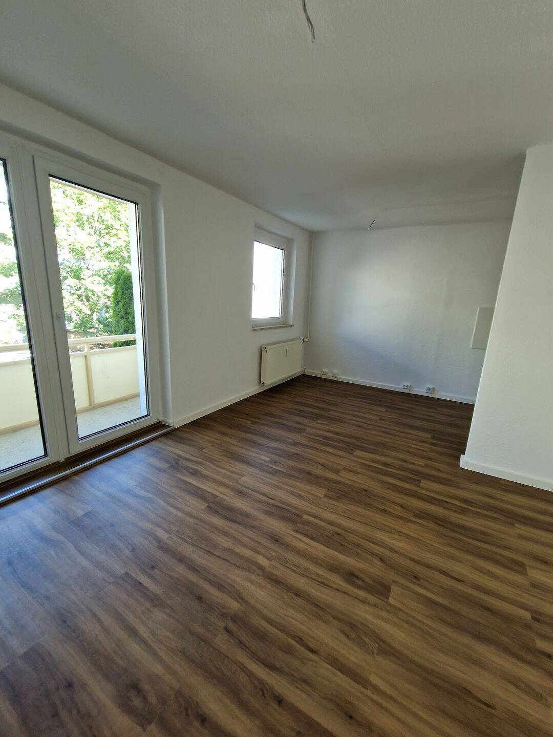 Renovierung abgeschlossen - zum wohlfühlen mit Sonnenbalkon! – Magdeburg – Vorschaubild 2
