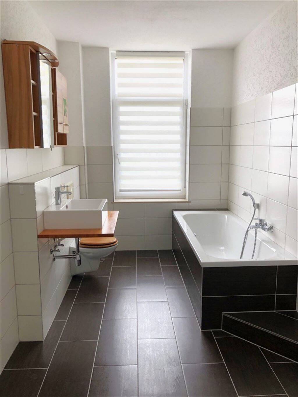 Kaßberg ~ 3 Raum Wohnung ~ Tageslichtbad ~ Balkon – Chemnitz – Vorschaubild 4