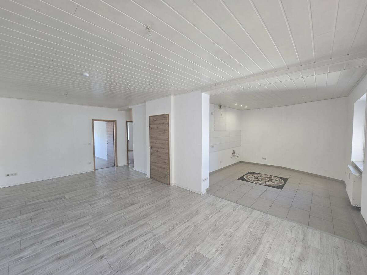 Vielseitiges Wohn- und Gewerbeensemble mit Mieteinnahmen und Entwicklungspotenzial – 63128 Dietzenbach – Bild 1 von 9