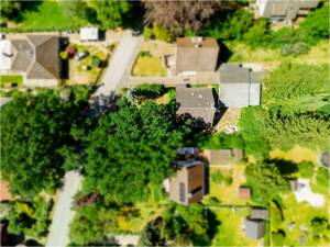 Lübeck-Siems | Sanierungsobjekt auf 1.095 m² Erbbaurechtsgrundstück – 23569 Lübeck – Vorschaubild 3