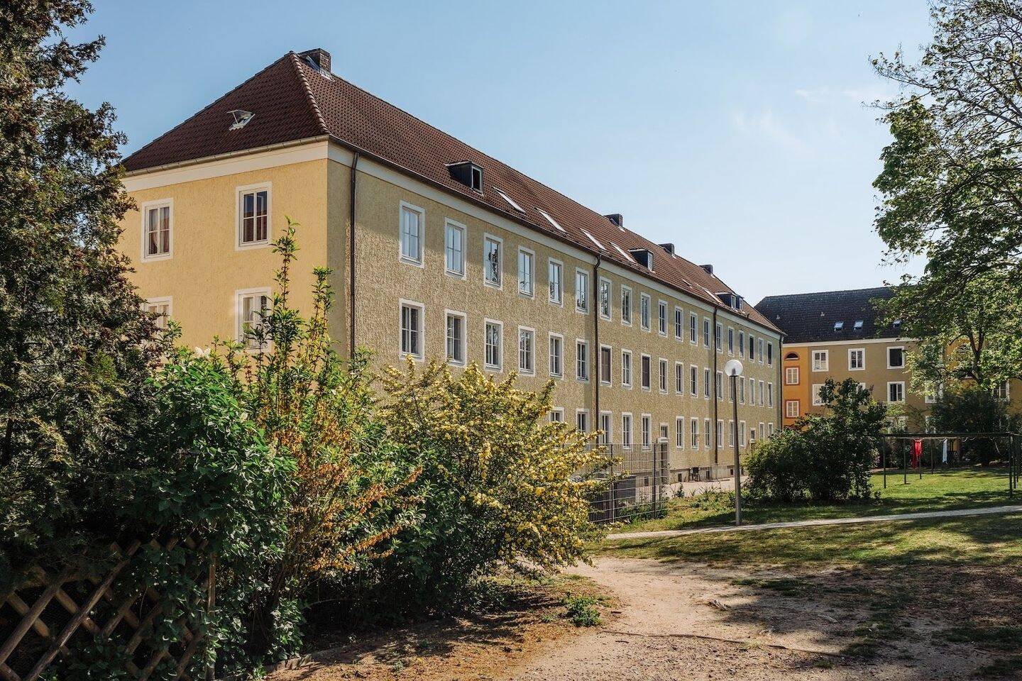 Zentrale Altbauwohnung // 2.OG rechts – Wolfsburg – Vorschaubild 4