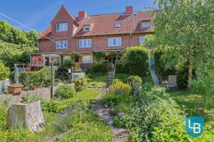 Charmantes Reihenmittelhaus mit Stellplatz in Kiel-Elmschenhagen!