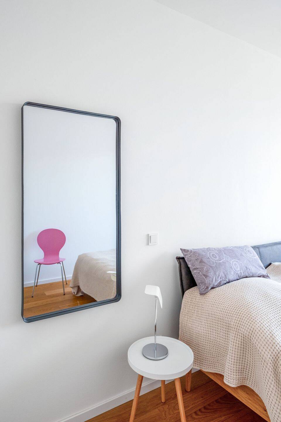 Lichtdurchflutete, geschmackvoll neu möblierte Wohnung mit Parkblick (flexibler Zeitmietvertrag) – Berlin – Vorschaubild 5
