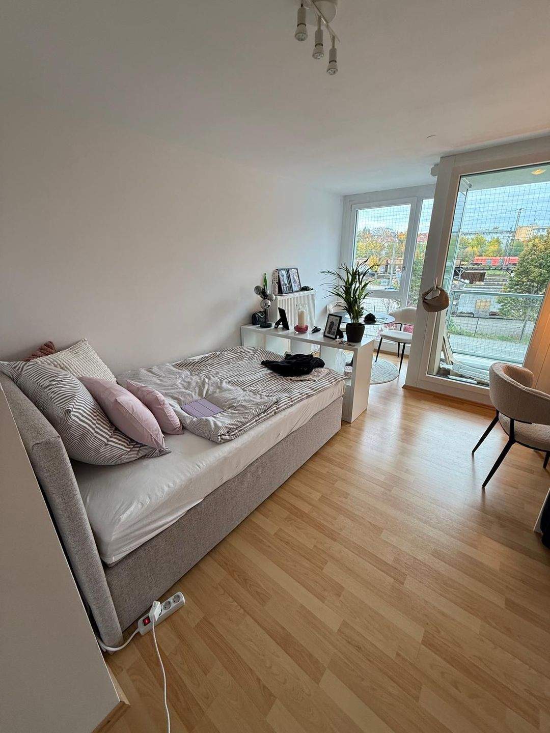 Suche Nachmieter für 1-Zimmer Appartement für Studenten – Regensburg – Vorschaubild 3