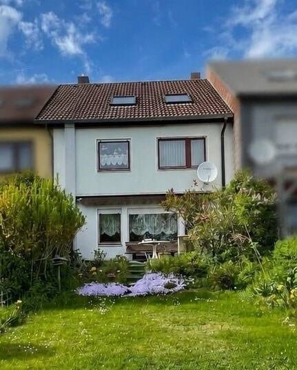 Attraktive Kapitalanlage! Reihenmittelhaus - sehr gute mögliche Rendite