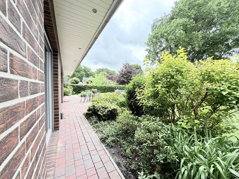 * Haus zur Miete * Baujahr 2007 * großer Garten * 6 Zimmer * Garage * Top Raumaufteilung * 2 Bäder * – Westoverledingen – Vorschaubild 7