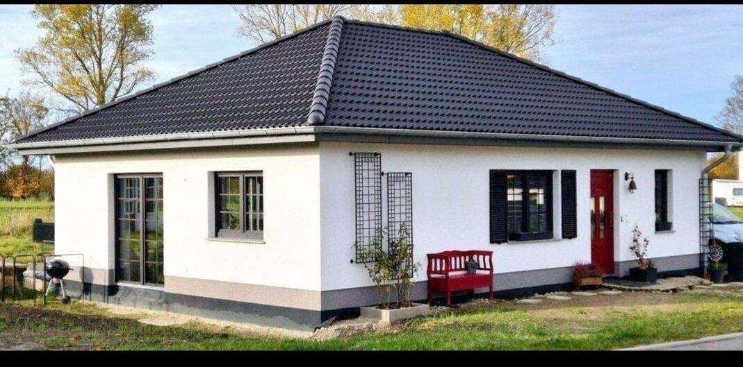 +++Klein aber fein+++Moderner Bungalow in ruhiger Lage von Niepars zu verkaufen – Niepars – Bild 1 von 9
