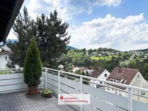 Gepflegte 3-Zimmer-Wohnung mit zwei Balkonen und Carport in attraktiver Wohnlage