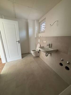 helle 4-Zimmer-Wohnung im Zwei-Familienhaus – 22607 Hamburg – Vorschaubild 3
