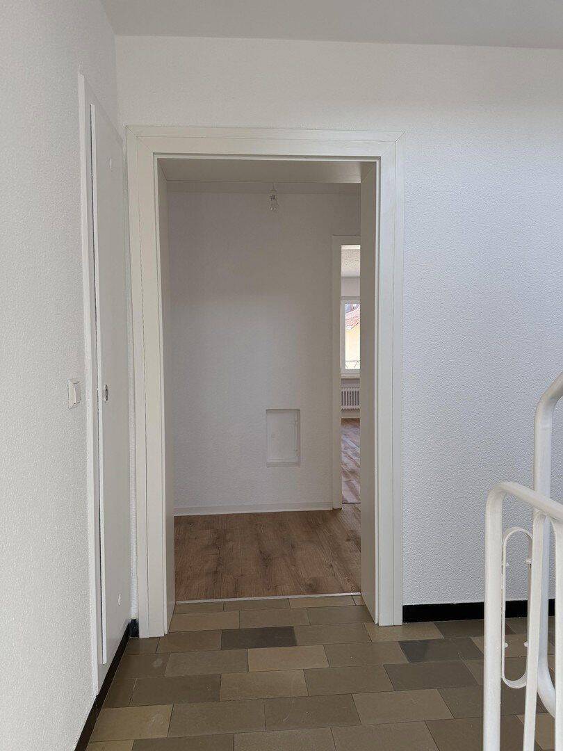 Erstbezug nach Sanierung- tolle 3-Zimmer Wohnung mit Balkon – Stuttgart – Vorschaubild 6