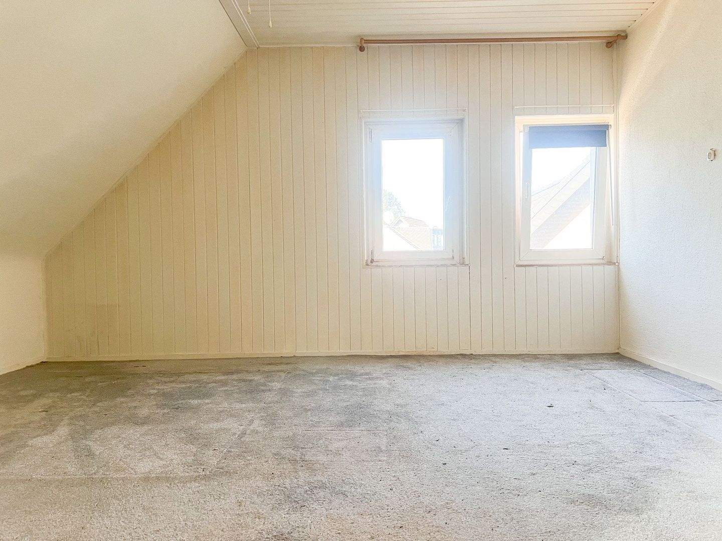 Freiwerdendes Zweifamilienhaus lässt Ihnen einige Möglichkeiten offen – Mönchengladbach – Vorschaubild 9