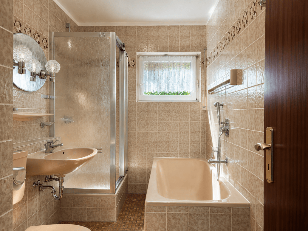 Charmante 2-Zimmer-Wohnung mit Balkon, Garage & separatem WC in Baden-Baden – Baden-Baden – Vorschaubild 3