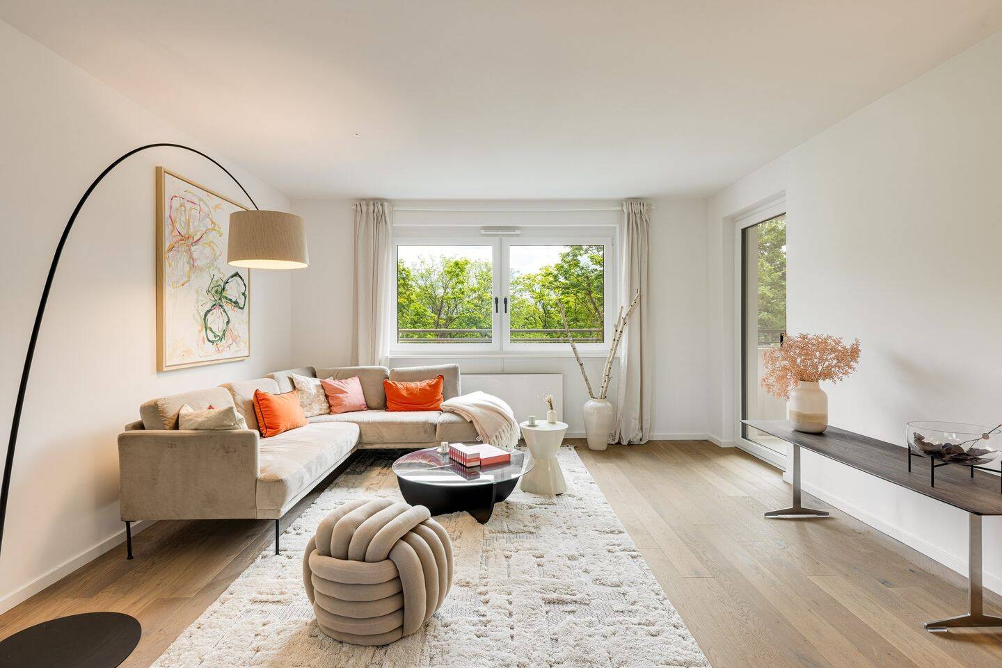 Exklusive 3,5-Zimmer-Wohnung mit 2 Loggien, EnSuite-Bad und XXL-Wohnküche – München – Vorschaubild 5