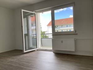 Schöner Wohnen in dieser ansprechenden 2-Zimmer-Wohnung mit tollem Blick – 33609 Bielefeld – Vorschaubild 1