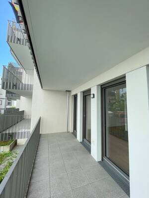 Balkon-2-Zimmer-Terrassenwohnung mit moderner Küche in Frankfurt – 60329 Frankfurt am Main – Vorschaubild 9