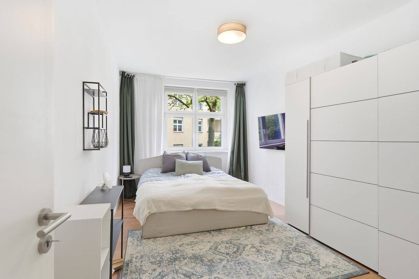 Bezugsfrei | 2 Zimmer | Steglitz | Fensterbad | Keller – Berlin – Vorschaubild 2