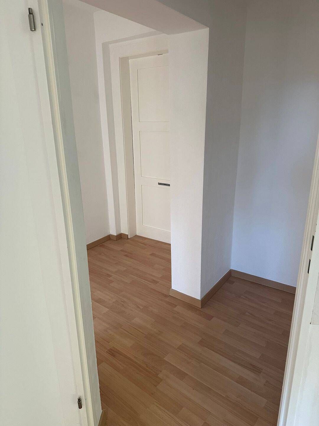 A4RES - gemütliche 2 Raumwohnung mit Tageslichtbad sucht neuen Mieter – Chemnitz – Vorschaubild 3