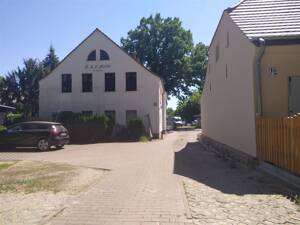 Jede Menge Potential: Mehrfamilienhaus mit Grundstück und Gewerbeanteil – 13129 Berlin – Vorschaubild 3