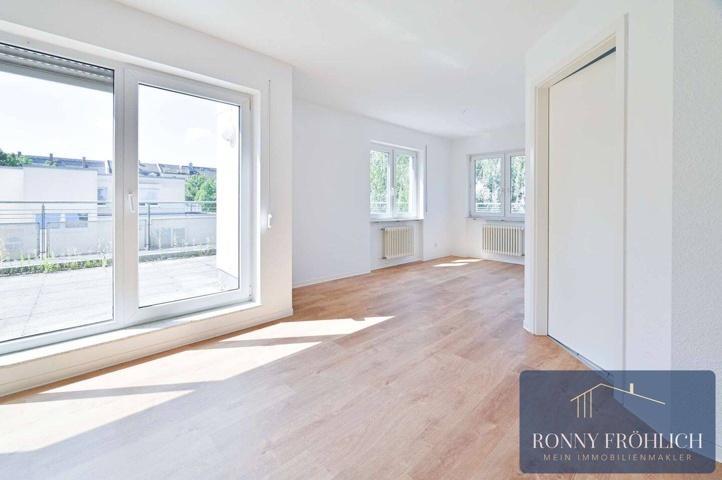 Attraktive 3-Raum-Wohnung mit 96,58 m² Wohnfläche inkl. Tiefgaragenstellplatz in Chemnitz-Kaßberg – Chemnitz – Vorschaubild 3