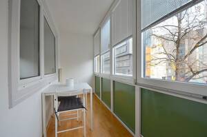 Schön möblierte 2-Zimmer Wohnung mit Loggia in Stuttgart Mitte, fußläufig zum HBF – 70174 Stuttgart – Vorschaubild 5
