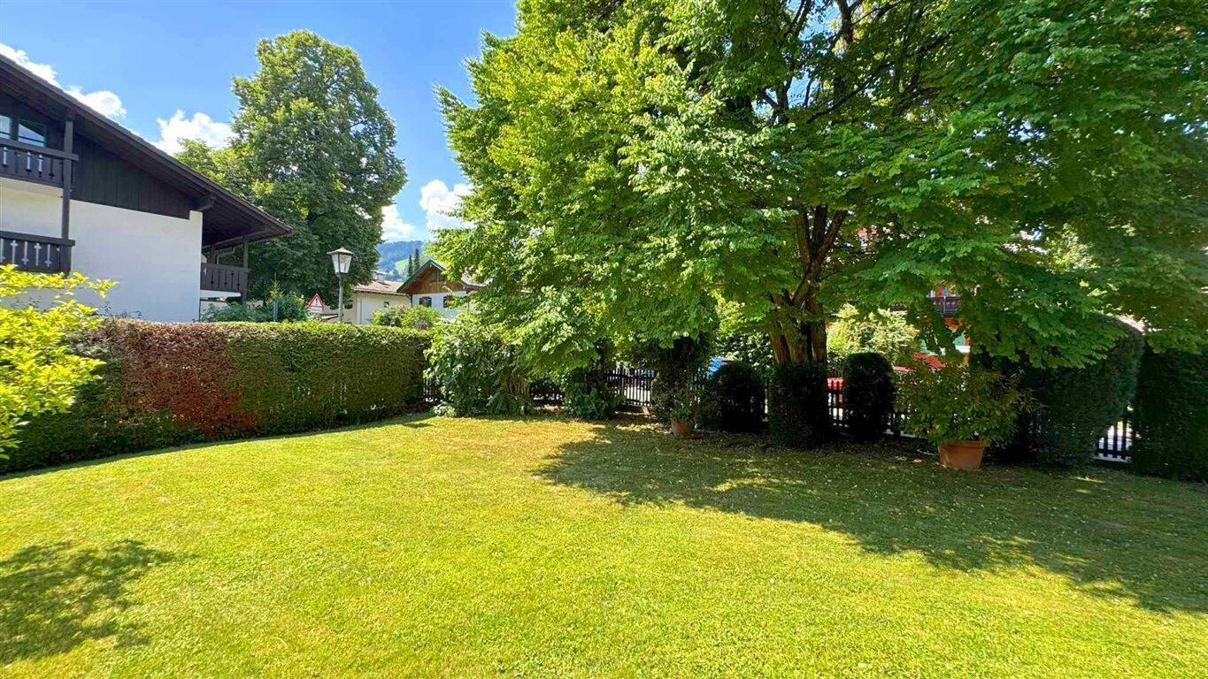 Mehrfamilienhaus mit 11 Wohnungen ca. 527 m², Grundstück 1.024 m² Keller, Garagen – Garmisch-Partenkirchen – Vorschaubild 6