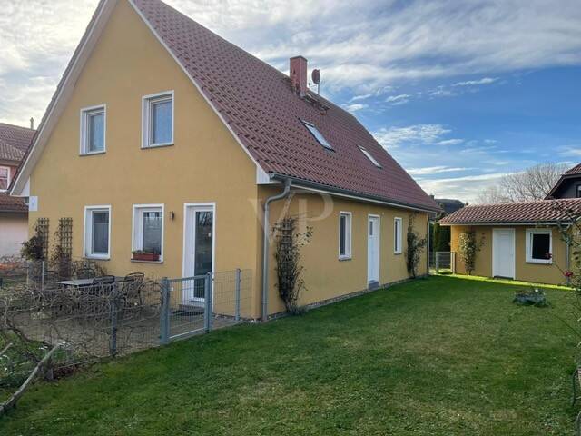 Kap Arkona: Zweifamilienhaus B mit hochwertiger Ausstattung – Putgarten – Bild 1 von 9