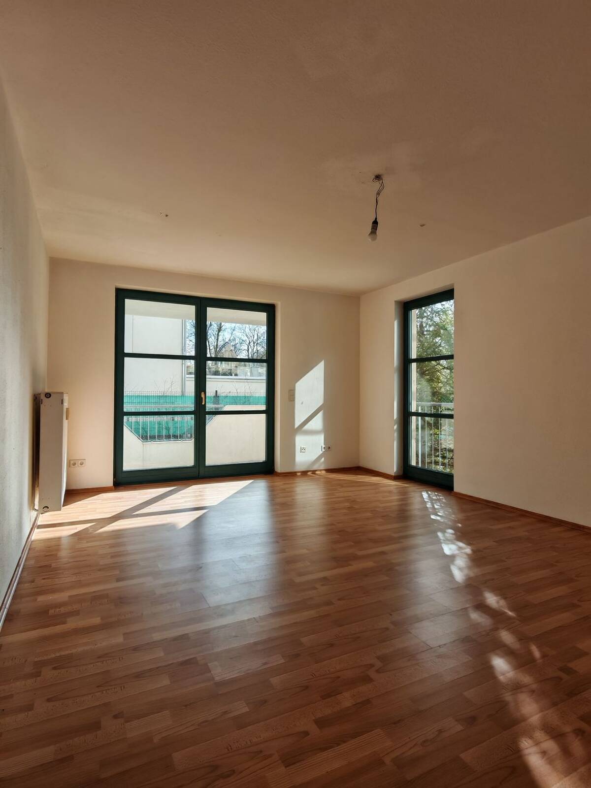 Solide 2-Zimmer-Eigentumswohnung mit Balkon und Tiefgaragenstellplatz in Magdeburg-Herrenkrug – 39114 Magdeburg – Bild 1 von 9