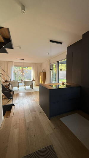 Modernes Endhaus am Brabandkanal mit großem Garten, Dachterrasse und Wellnessbereich – 22297 Hamburg – Vorschaubild 8