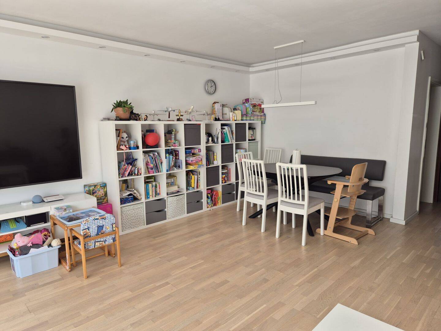 Modernisiertes Reihenmittelhaus in Norderstedt – Familienfreundlich & Bezugsfertig! – Norderstedt – Vorschaubild 2