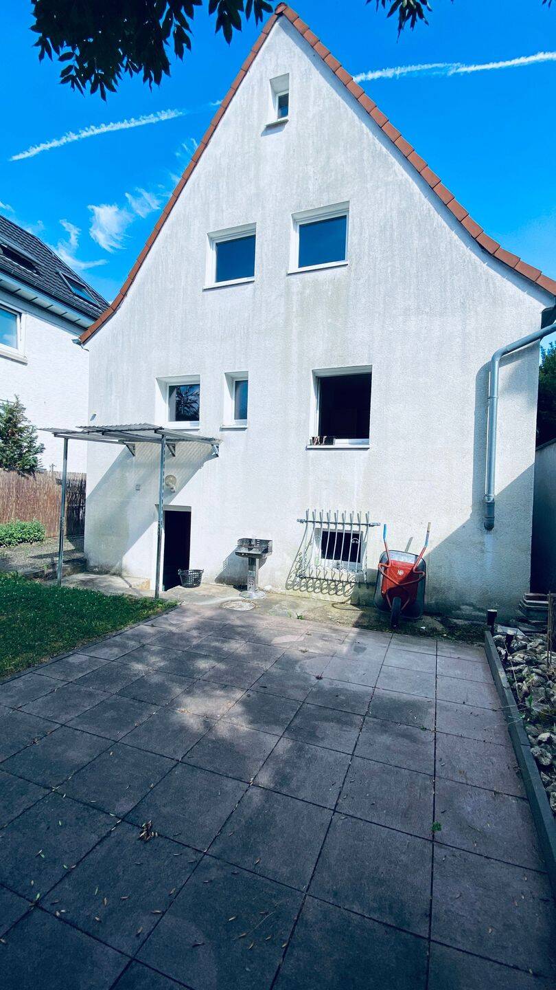 Charmantes Einfamilienhaus in Waiblingen mit 5 Zimmern und großem Potenzial – Waiblingen – Vorschaubild 4