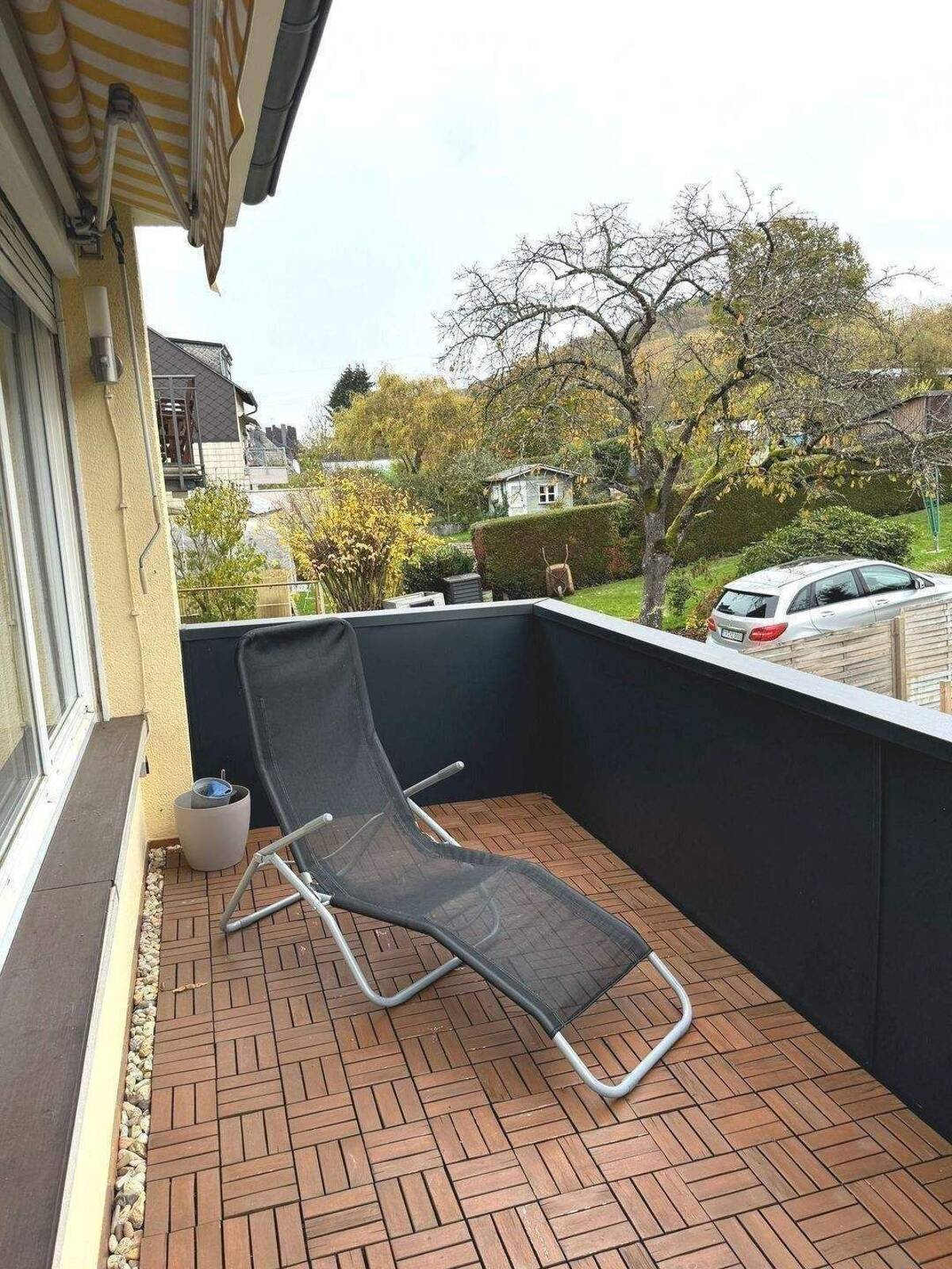 Frei ab sofort / 2-Zimmer-Wohnung im 1. OG mit Balkon / Neue Einbauküche / Gartenmitbenutzung – 54295 Trier – Bild 1 von 9