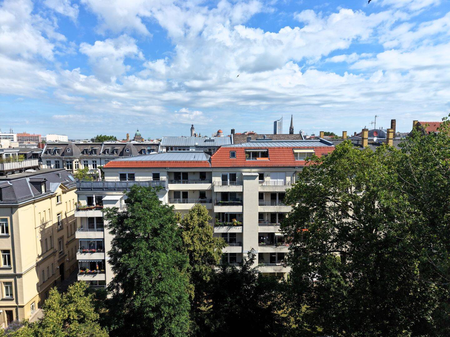 Kapitalanleger aufgepasst! Vermietete 3-Raum-ETW mit Terrasse in der beliebten Südvorstadt – Leipzig – Vorschaubild 2