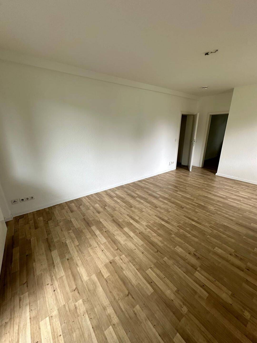 3-Zimmer-Wohlfühlwohnung mit Balkon und Tageslichtbad – Chemnitz – Vorschaubild 7