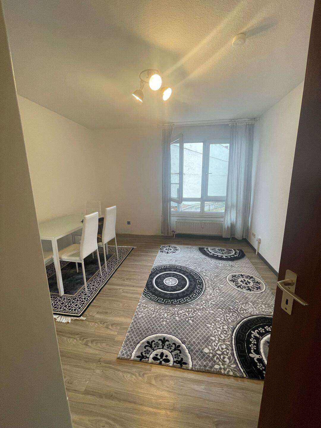 Rentable Studenten Wohnung neben Uni! WIEDER ZU HABEN! – Mannheim – Vorschaubild 3