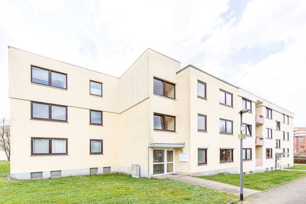 Vermietete 4-Zimmer-Wohnung mit Stellplatz in begehrter Lage von Trier-Tarforst – Trier – Vorschaubild 2
