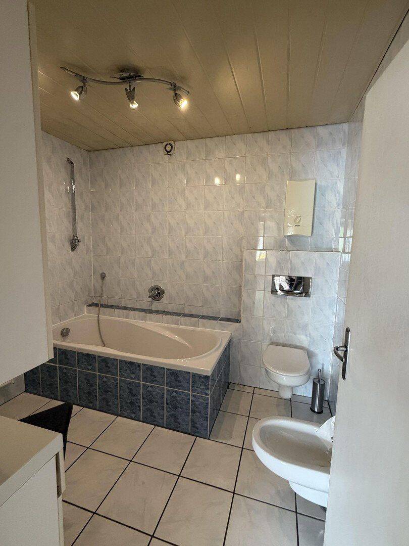 Attraktives 3 Parteien Haus in Paderborn – Paderborn – Vorschaubild 3