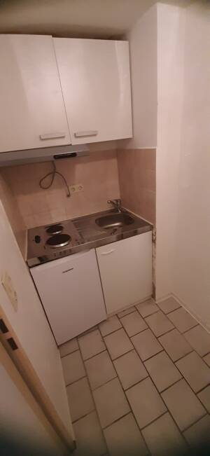 Im Herzen der Paulstadt - Bad mit Dusche + Laminat im Zimmer ! – 19053 Schwerin – Vorschaubild 4