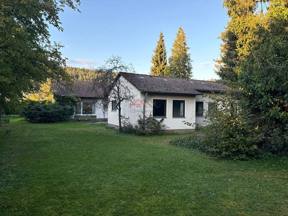 Großzügiger Bungalow mit Garage auf parkähnlichen Grundstück im Brunnental Tuttlingen – Tuttlingen – Vorschaubild 7