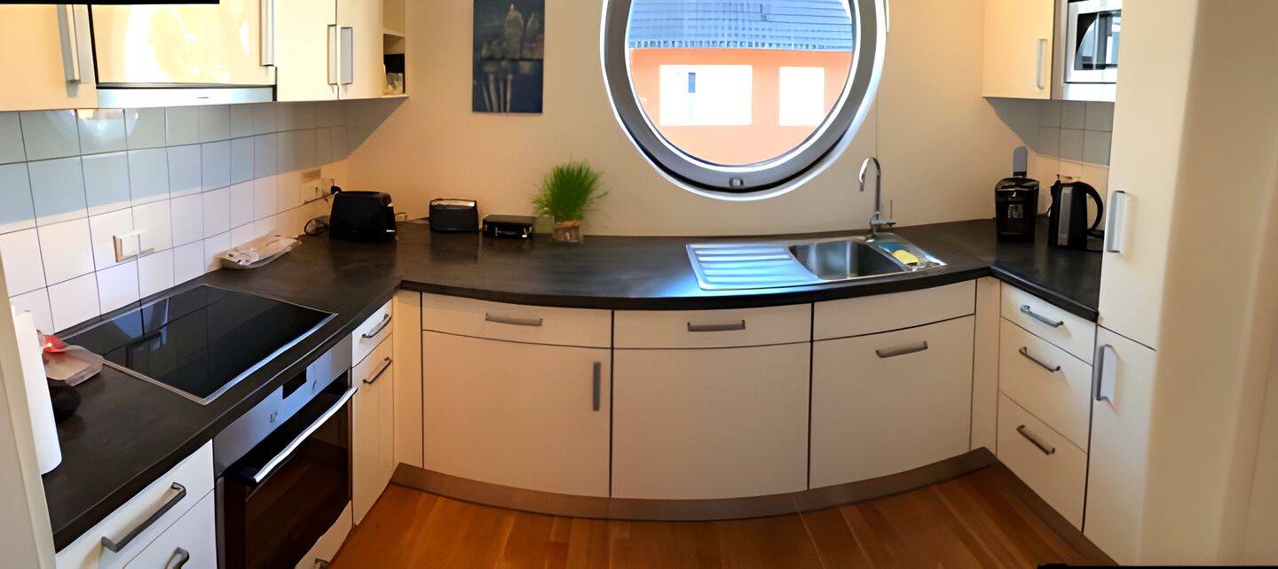 Stilvolle, geräumige 3-Zimmer-Wohnung mit Balkon und Einbauküche in Bonn-Beuel – Bonn – Vorschaubild 8